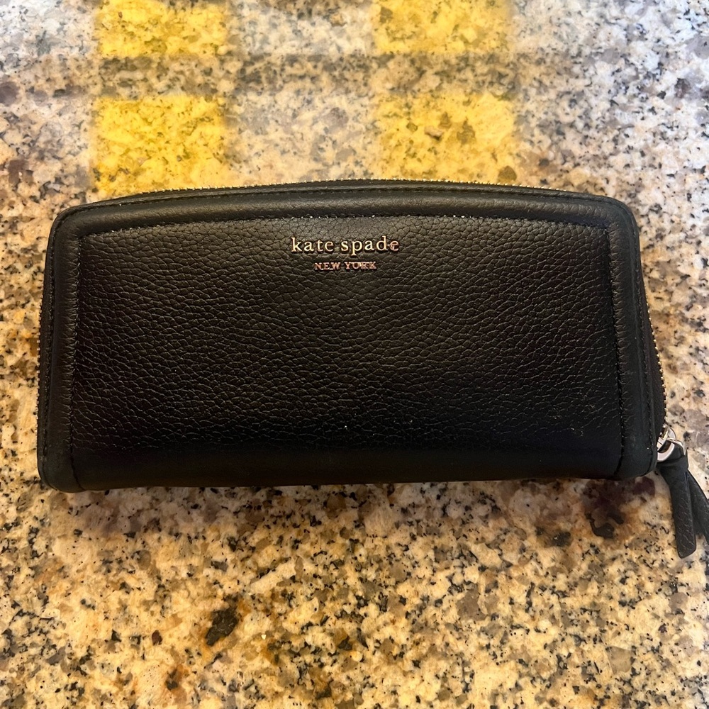 Kate Spade Black Textured Wallet